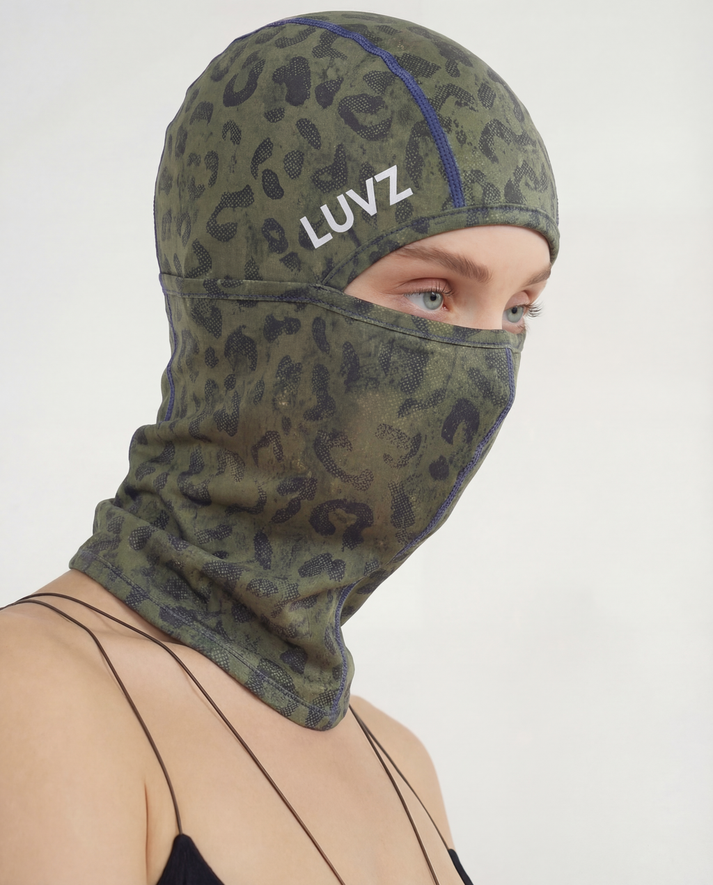 CAMO (classic camo–light green)